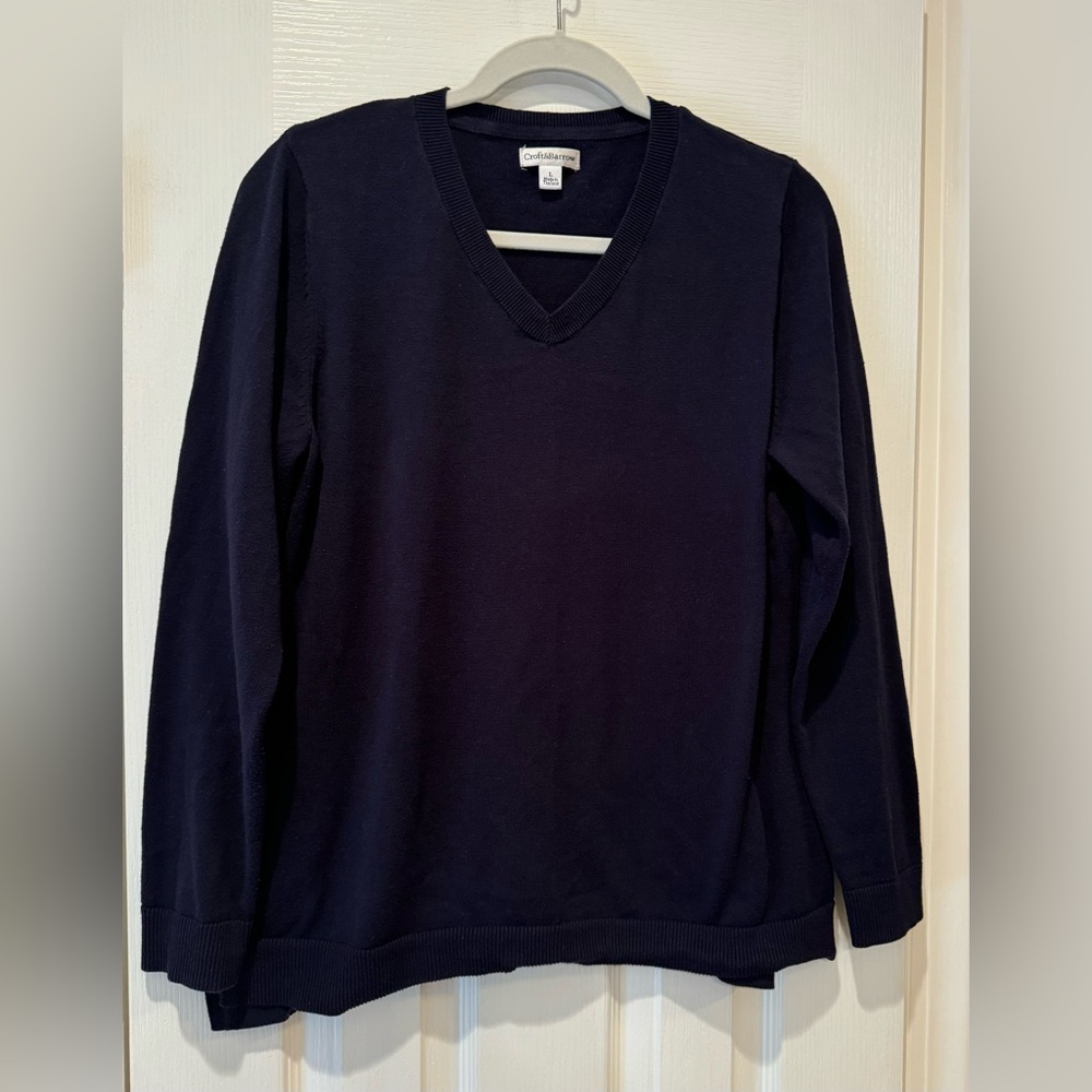 Croft & Borrow Women’s Navy Blue V-Neck Sweater L